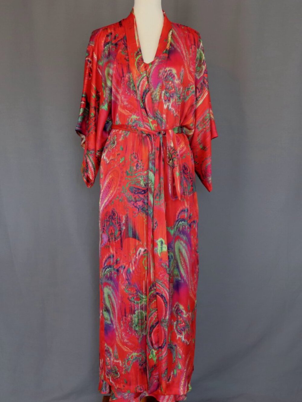 Natori Small 2 Piece Floral Robe & Night Gown Charmeuse Chemise Set Red Green - Picture 9 of 13